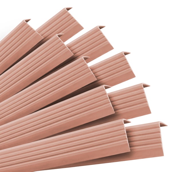 Mehrere Treppenkantenprofile