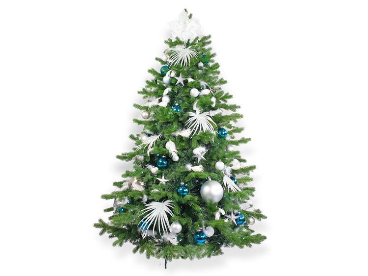 Geschmückter künstlicher Weihnachtsbaum mit Weihnachtskugeln und dekorativen Elementen.