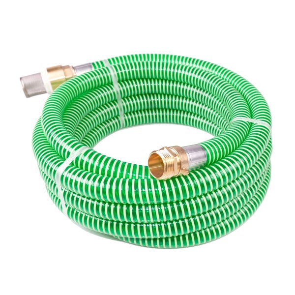 Grüner Saugschlauch mit Messinganschlüssen und Saugkorb, spiralförmig verstärkt.