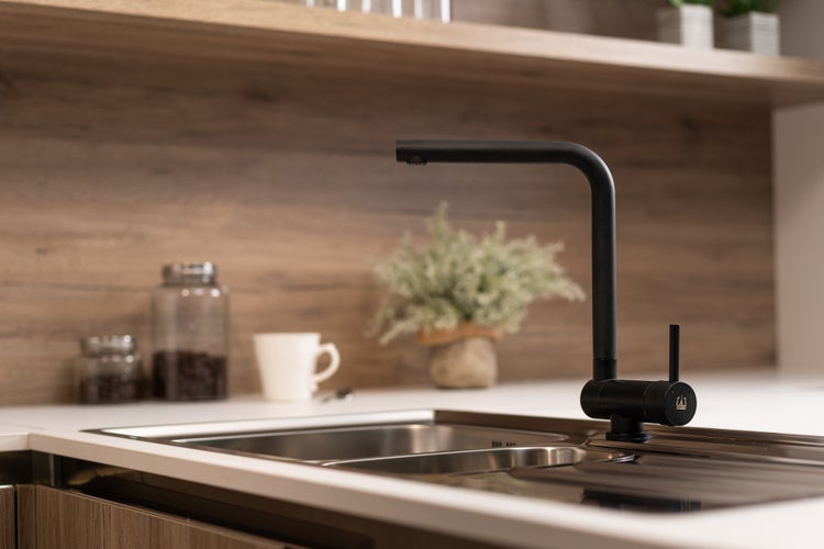 Wasserhahn Vorfenster Küchenarmatur, Umklappbar 6 CM, mit 360° schwenkbarem L-Auslauf, Schwarz Matt
