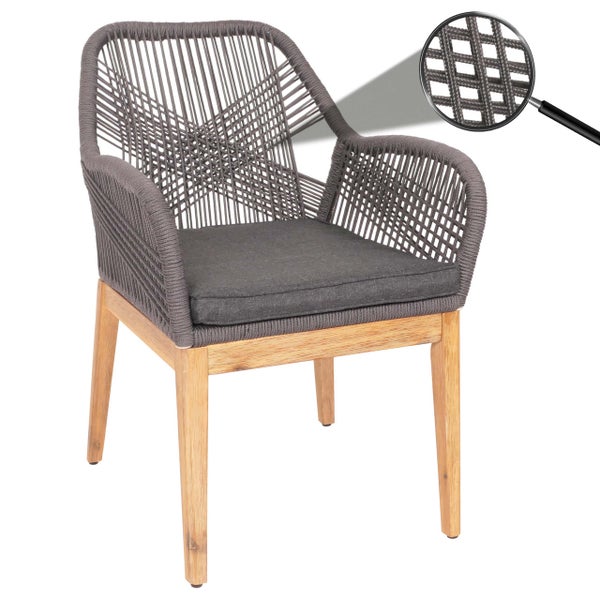 Gartensessel aus grauem Seilgeflecht mit Holzelementen und grauem Sitzkissen