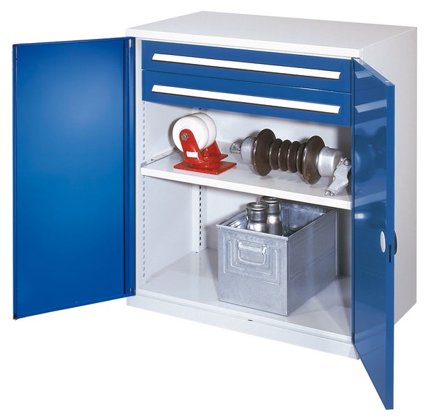 Werkstattschrank mit Schubladen und Fächern zur Aufbewahrung von Werkzeugen und Materialien.