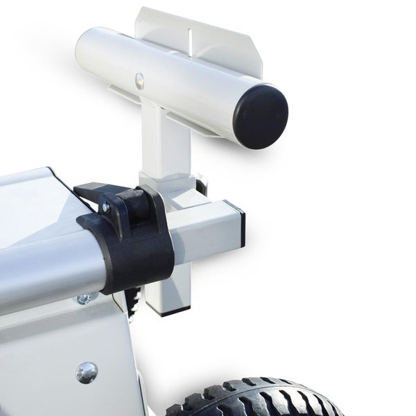 Detailansicht eines Transportwagens mit Reifen, Halterung und Stoßdämpfer