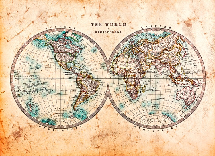 Weltkarte im Vintage-Stil als Wanddekoration, zeigt westliche und östliche Hemisphäre auf antikem Papier mit detaillierter Kartografie.