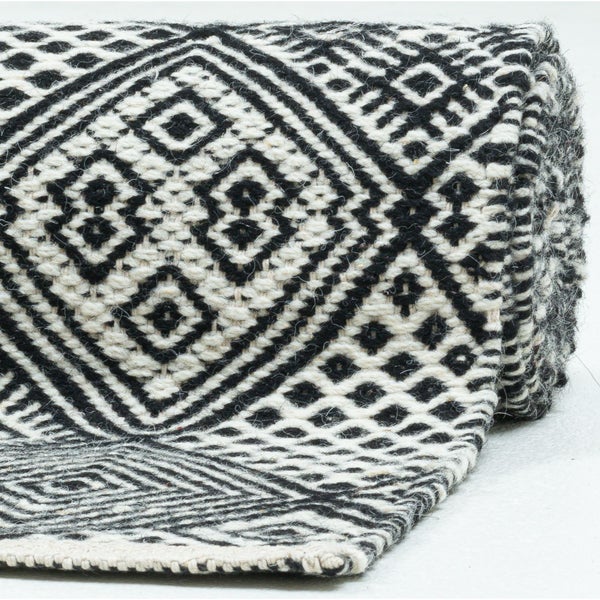 Handgewebter stilvoller Kelim im skandinavischen Style Schwarz Weiß - 70x140 cm