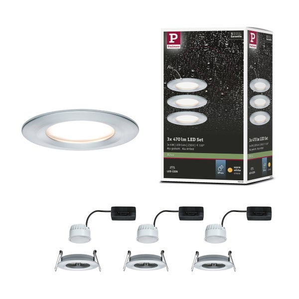 LED Lampe in Kartonverpackung mit Symbolen fuer soziale Verantwortung, Umweltschutz, CO2 Reduktion und Recycling zur Nachhaltigkeit.