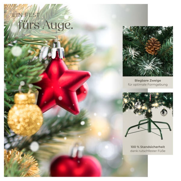 Geschmückter Weihnachtsbaum mit roten Sternen und goldenen Kugeln