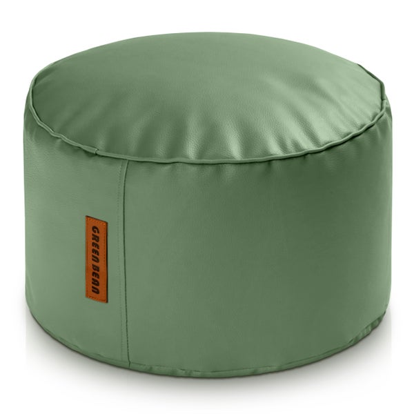 Grüner Sitzpouf mit Buch und Detailaufnahme der Lederoberfläche