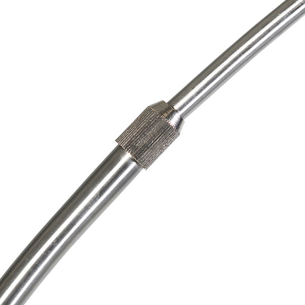 Detailaufnahme eines Metallstabes mit gerändeltem Griff