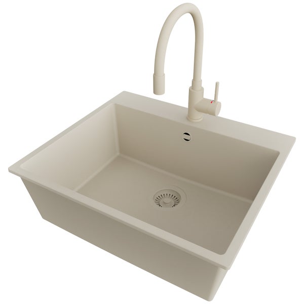 Spüle aus Granit mit Armatur