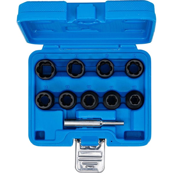 Steckschlüsselsatz mit verschiedenen Einsätzen in einem blauen Kunststoffkoffer