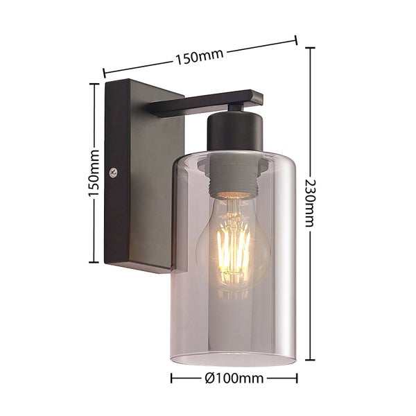 Wandleuchte mit den Maßen 230 mm Höhe, 100 mm Durchmesser und 150 mm Tiefe