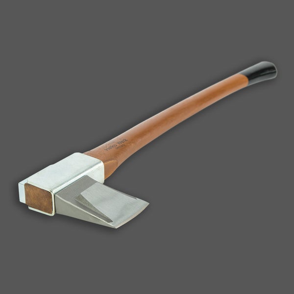 Spaltaxt von Helko Werk mit Eschenholzstiel und Stahlkopf zum Spalten von Holz.