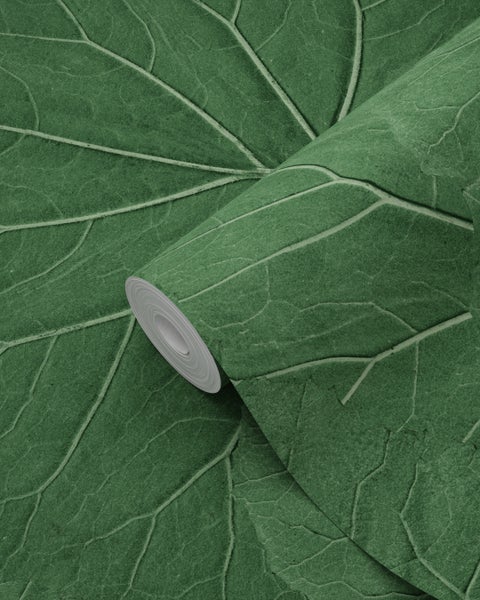 Tapetenrolle mit Blätter-Motiv