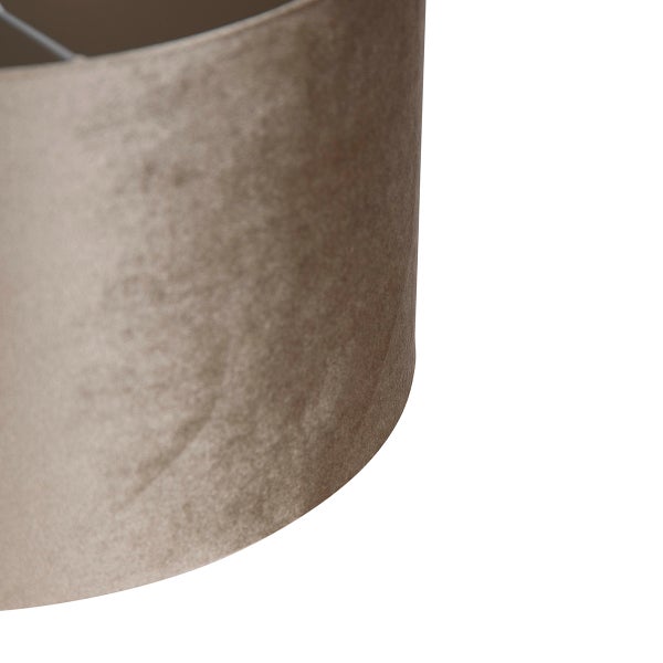 Detailaufnahme eines Lampenschirms aus Stoff