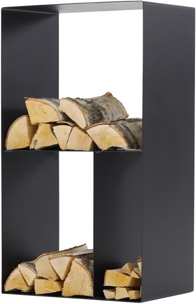 Brennholzregal aus Metall mit Holzscheiten