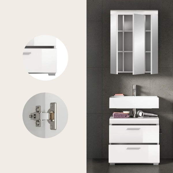 Modernes weißes Badmöbel-Set: Waschbeckenunterschrank, Waschbecken und Spiegelschrank. Hell und organisiert. Detailansichten von Griff und Scharnier.