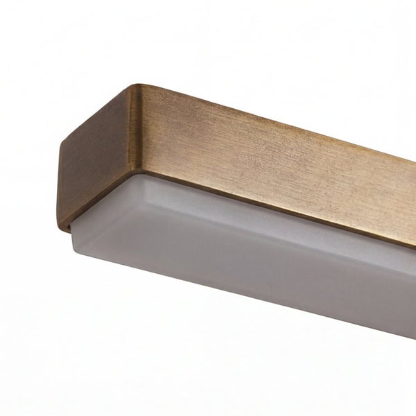 Detailansicht einer rechteckigen Deckenleuchte