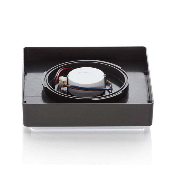 Quadratische Außenleuchte, Rückansicht mit internen elektrischen Komponenten und Verkabelung.