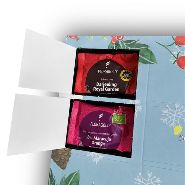 Mr. & Mrs. Panda Tee Adventskalender Toast Party - Blau Pastell