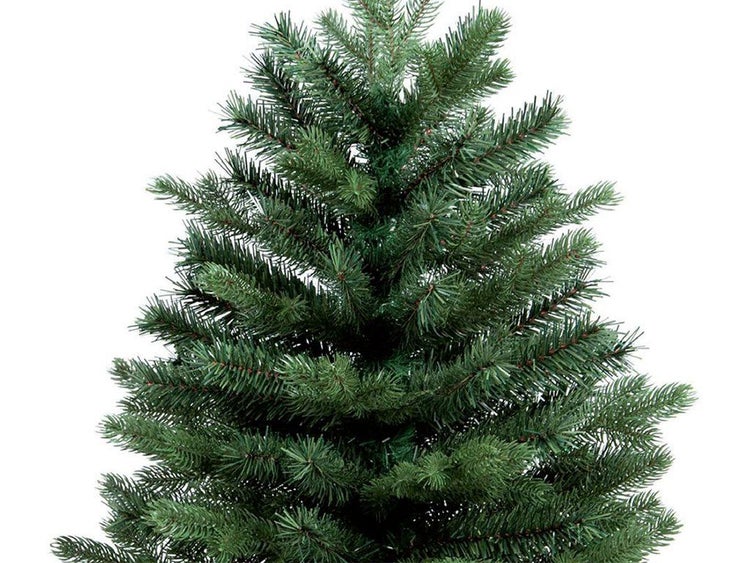 Künstlicher Weihnachtsbaum mit dichten Zweigen für eine weihnachtliche Dekoration