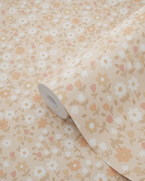 Tapetenrolle mit Blumenmuster