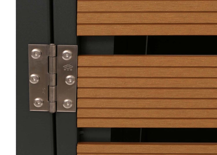 Detailansicht eines Zaunelements mit Beschlag