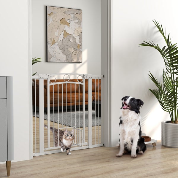 PawHut Türschutzgitter Hund, 76-104 cm Absperrgitter ohne Bohren, Treppengitter aus Stahl, Treppenschutzgitter mit Katzentür, Schutzgitter, Sicherheitsgitter für Treppen, Tür, Flur, Weiß
