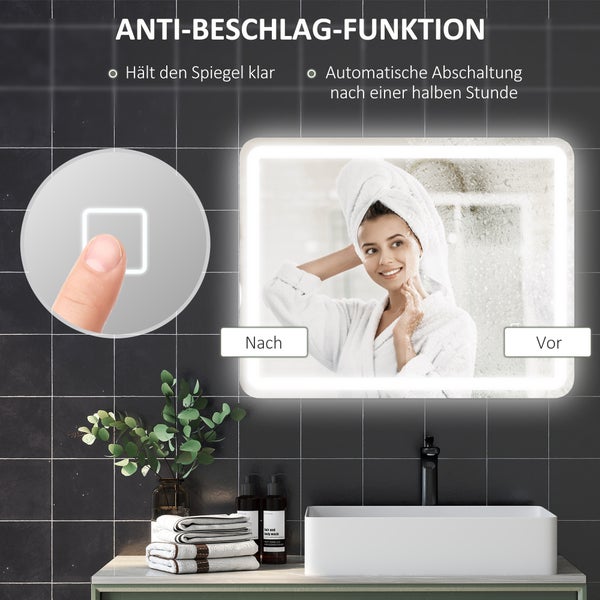Beleuchteter Badezimmerspiegel mit Anti-Beschlag-Funktion. Darstellung des klaren Spiegelbilds im Vergleich zur beschlagenen Oberfläche.