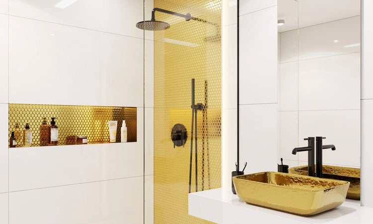 Modernes Badezimmer mit Dusche, Waschbecken und Regalnische