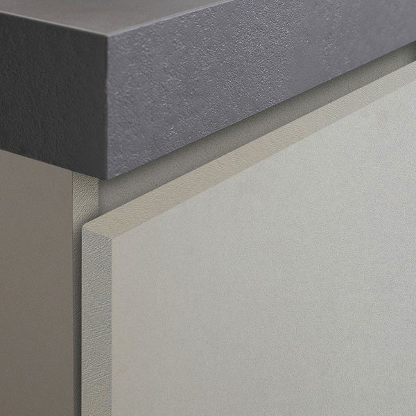 Detailaufnahme eines Waschtischunterschranks mit Arbeitsplatte