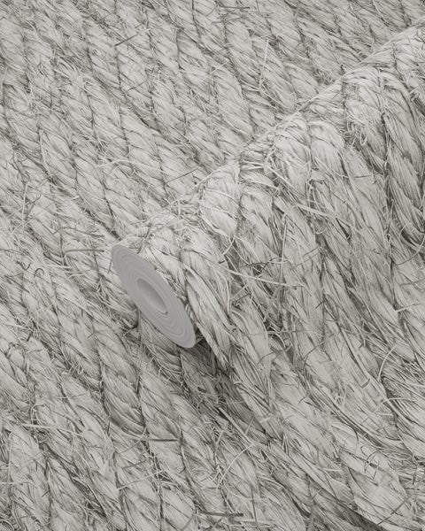 Tapete mit Seilmuster und aufgerollter Tapetenbahn