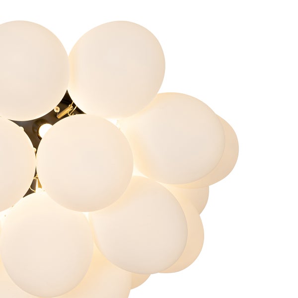 Deckenleuchte mit vielen runden Lampenschirmen