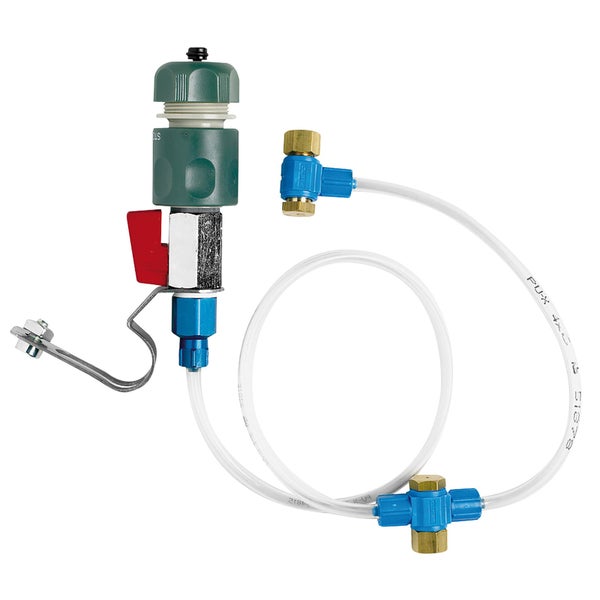 Bewässerungssystem mit Schlauch, Anschlussstücken und Wasserhahn