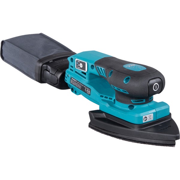 Makita Akku-Deltaschleifer mit dreieckiger Schleifplatte und montiertem Staubfangsack.