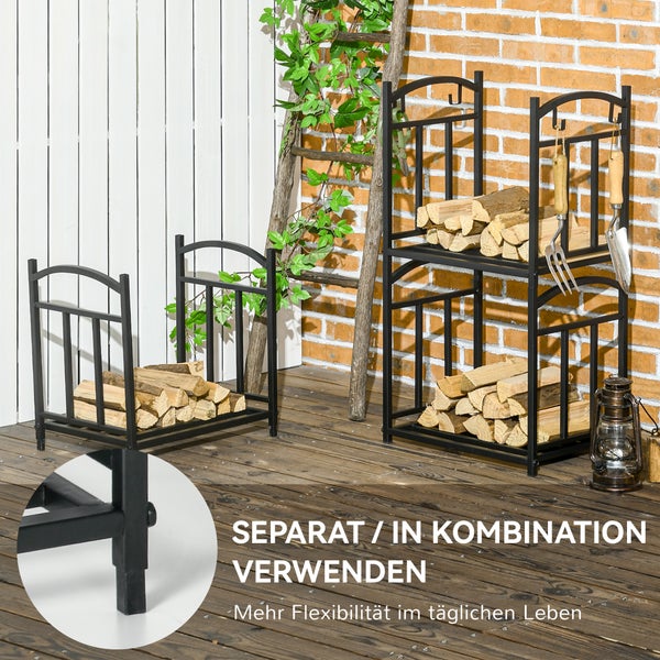 Zwei Brennholzregale aus Metall mit Holzscheiten