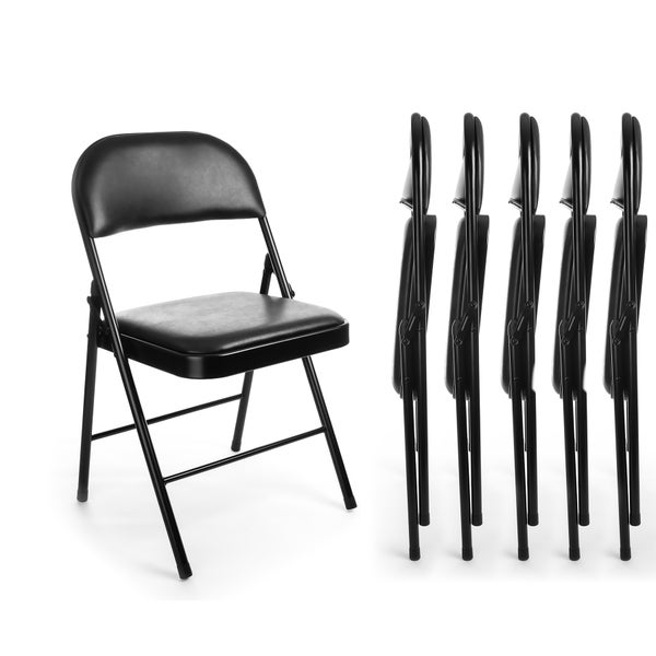 Mehrere schwarze Klappstühle