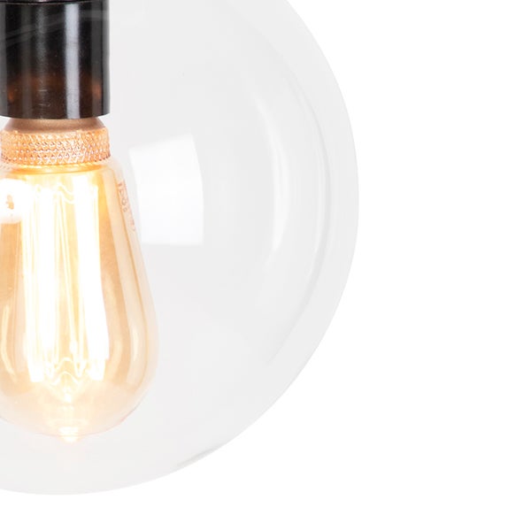 Glühbirne in einer transparenten Glaskugel