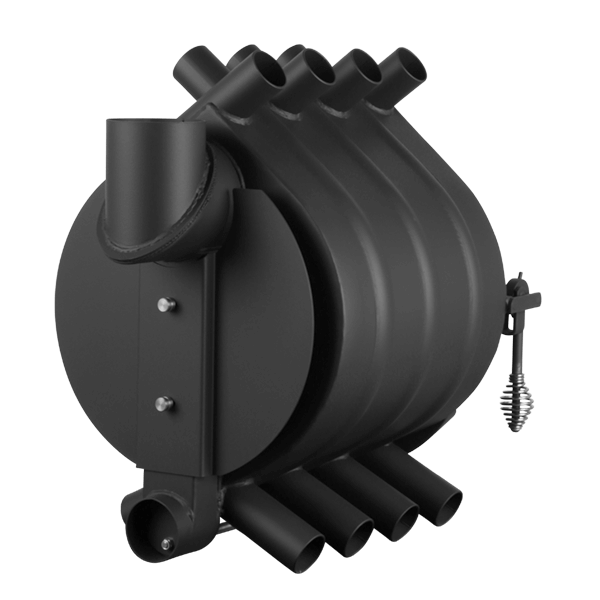 Holzofen mit Rohren zur Wärmeverteilung