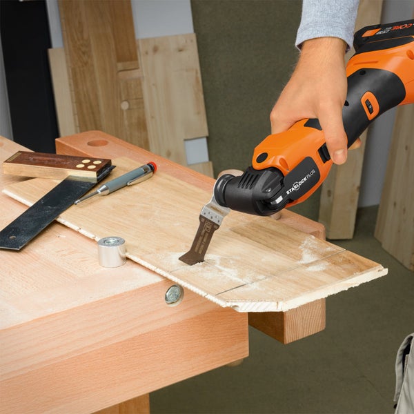 Zehn oszillierende Sägeblätter für Metall und Holz