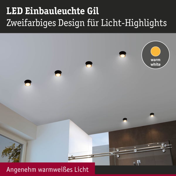 Zweifarbige schwarze LED Einbauleuchten Gil an der Decke in einem hellen, modernen Raum mit warmweißem Licht.