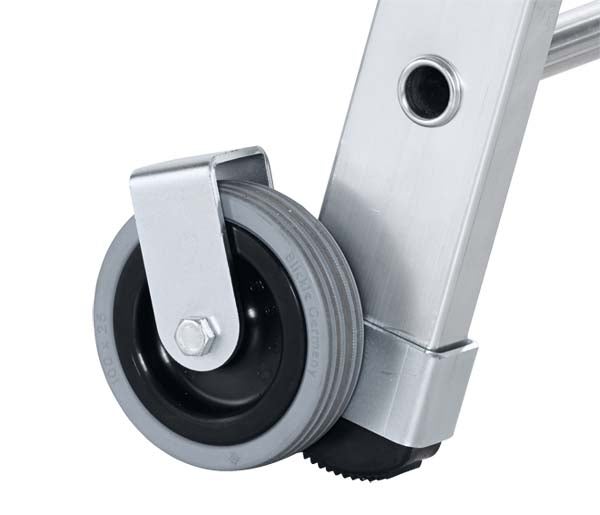 Rad an einer Aluminiumleiter