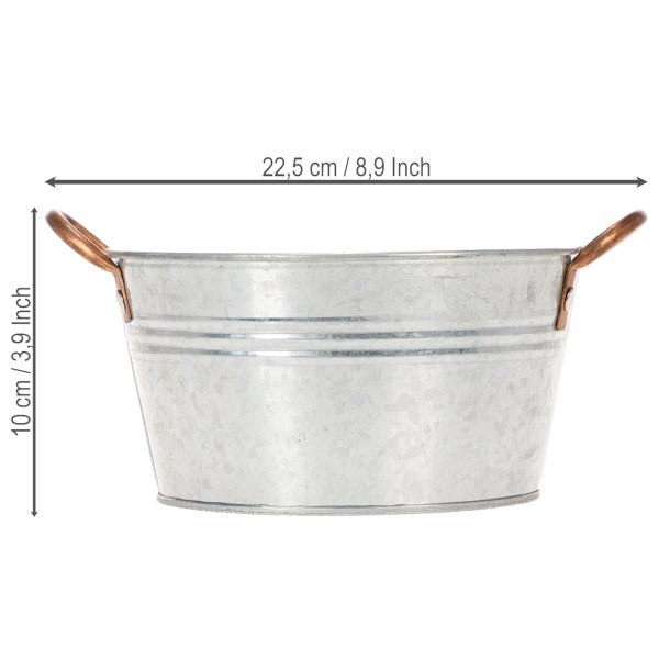 Zinkwanne mit Kupfergriffen, Breite 22,5 Zentimeter, Höhe 10 Zentimeter.