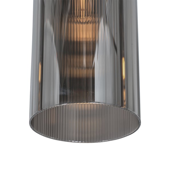 Zylindrischer Lampenschirm aus geriffeltem Rauchglas.