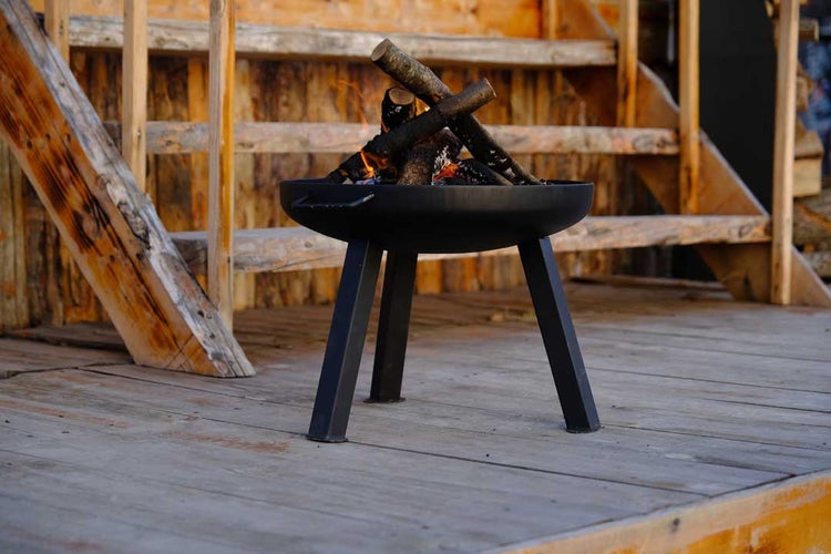 The Favilla BOMBE Feuerschale Schwarz 48 x 48 x 30 cm – Kompaktes Feuerbecken aus 2,5 mm Stahl – Pulverbeschichtet & wetterfest – Runde Feuerstelle für Balkon, Terrasse & Garten – 7 kg