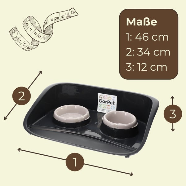 Doppelnapf-Futterstation mit Maßen: Breite 46 Zentimeter, Tiefe 34 Zentimeter, Höhe 12 Zentimeter. GarPet Logo.