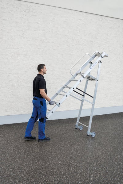 PROREGAL Plattformleiter Mit Rollen und Griff 7 Stufen Inkl. Beidseitigem Handlauf Aluminium Nivello Leiterschuhe