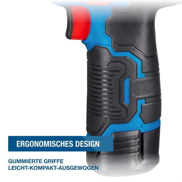 Nahaufnahme vom Handgriff eines Akkuschraubers mit ergonomischem Design, gummierter Grifffläche und kompaktem, ausgewogenem Aufbau.