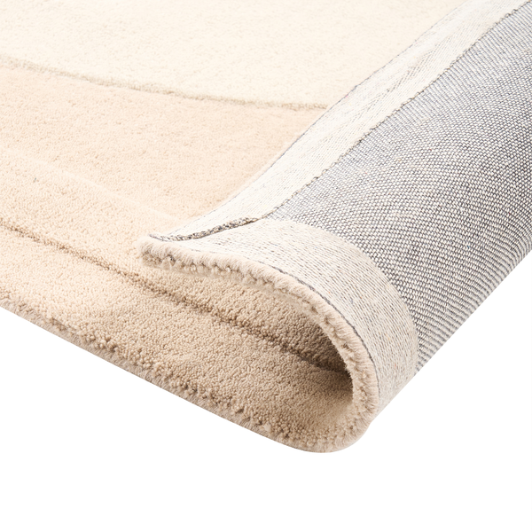 Teppich mit geometrischem Muster aus Leder