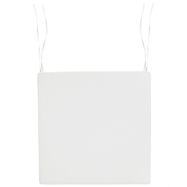 Quadratisches weißes Sitzkissen aus Stoff mit Haltebändern zur Befestigung am Stuhl.